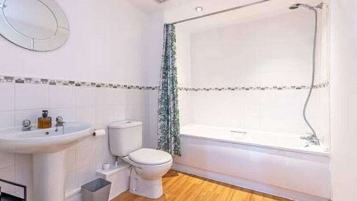 Hunts Cross Apartment | Two Bed Apt near the Airport