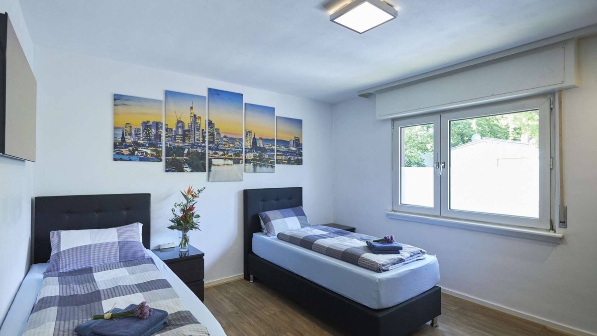 Muehlheim am Main Apartment | Two Bedroom Apartment with big Kitchen close to Frankfurt