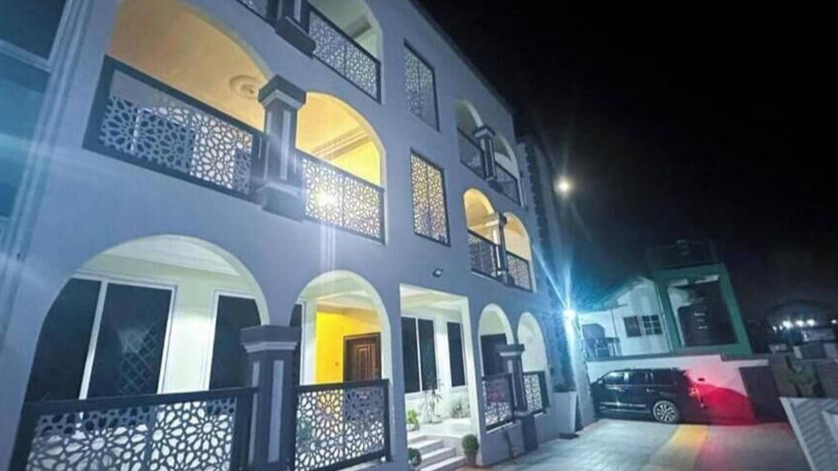 Sekondi-Takoradi Apartment | Two-Bedroom Apartment with Balcony #2