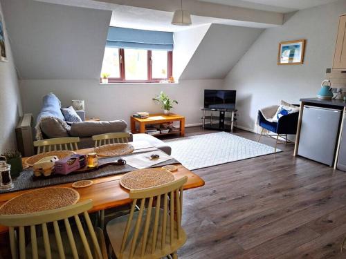 Beer Apartment | Two bedroom apartment close to the beach
