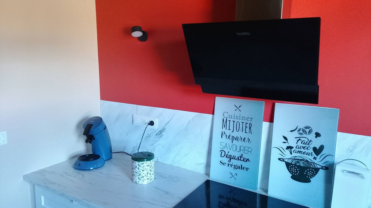 Mulhouse Apartment | Two-bedroom apartment in a house, for 2 to 4 people, Shaded garden