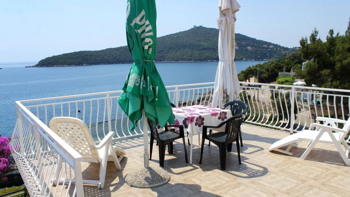 Molunat Apartment | Two bedroom apartment near beach Molunat, Dubrovnik (A-2137-b)