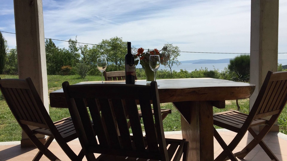 Rogocana Apartment | Two bedroom apartment with terrace and sea view Presika, Labin (A-11656-a)
