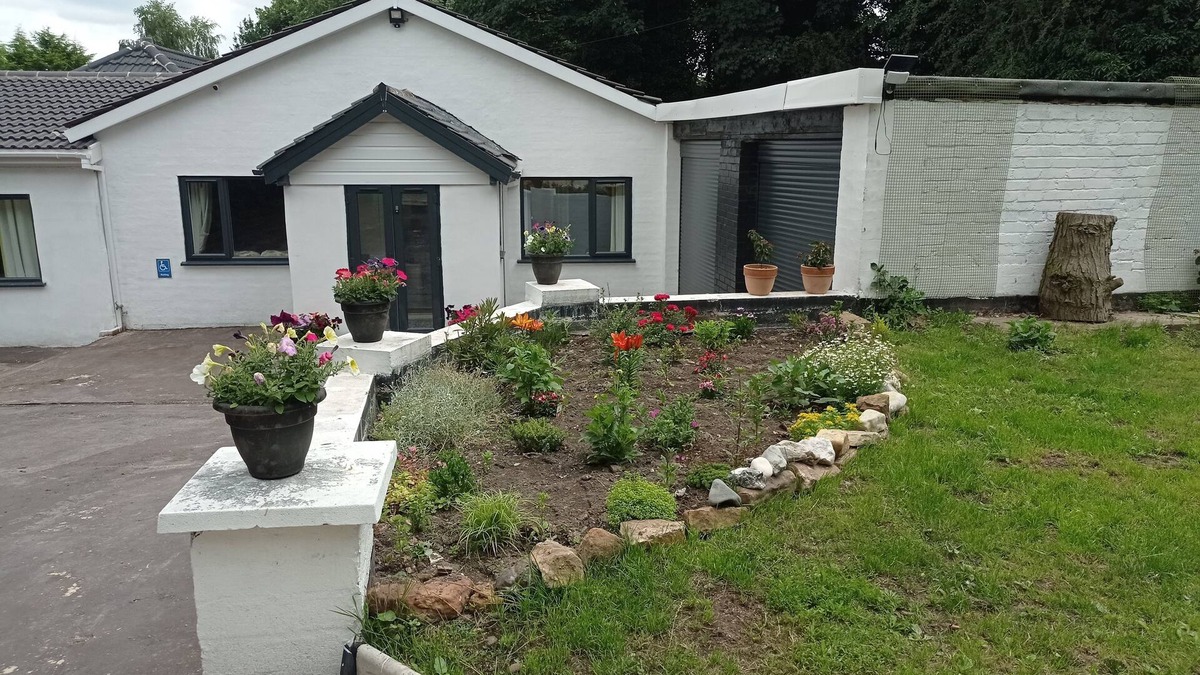 Newark upon Trent House | Two bedroom cottage in a quite woodland setting