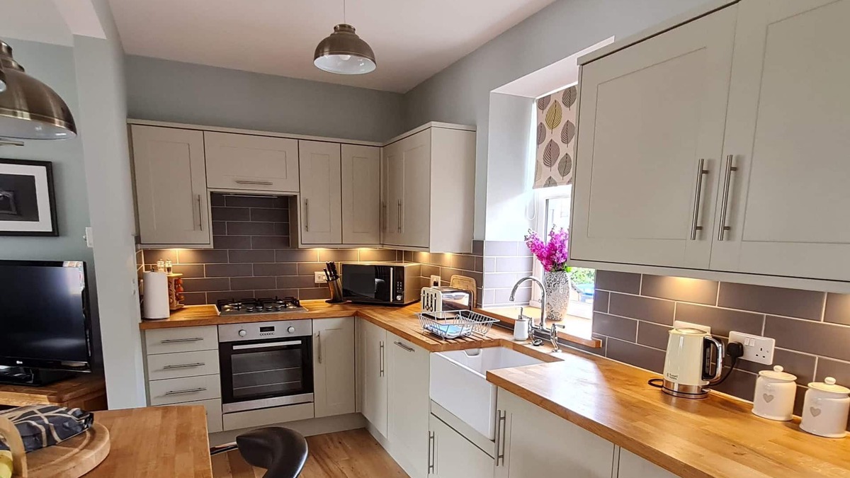 Dinnet House | Two Bedroom Cottage in the heart of Royal Deeside, Cairngorms Scotland.