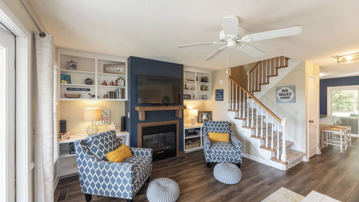 Grand Rivers Condo | Two Bedroom Harbor View Condo