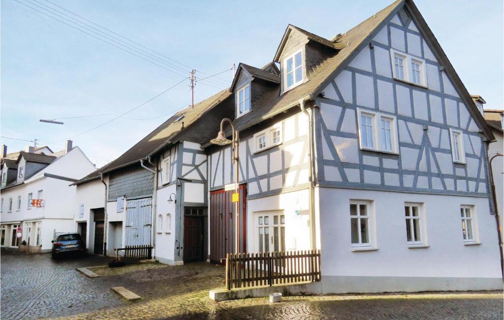 Hachenburg House | Two-Bedroom Holiday Home In Hachenburg