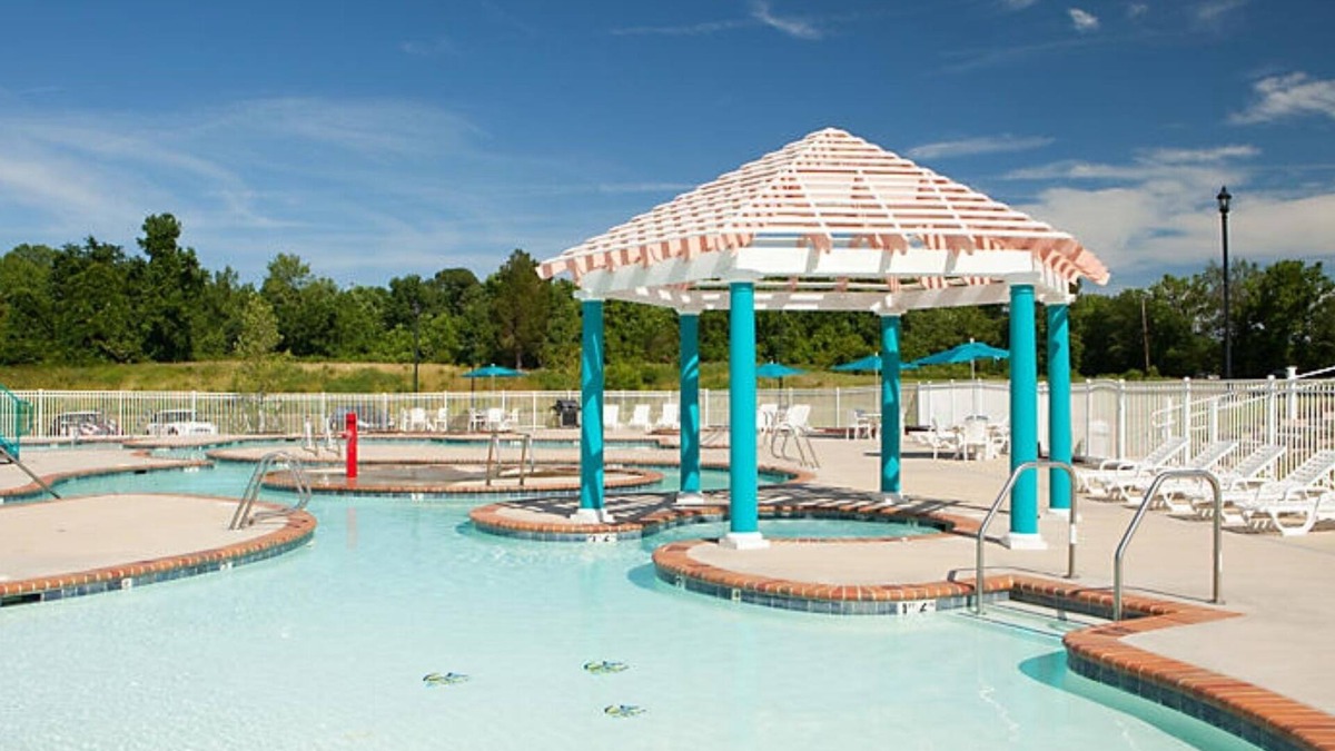 Lackey Resort | Two Bedroom Premium, Luxury Condo, Williamsburg, VA (2361360)