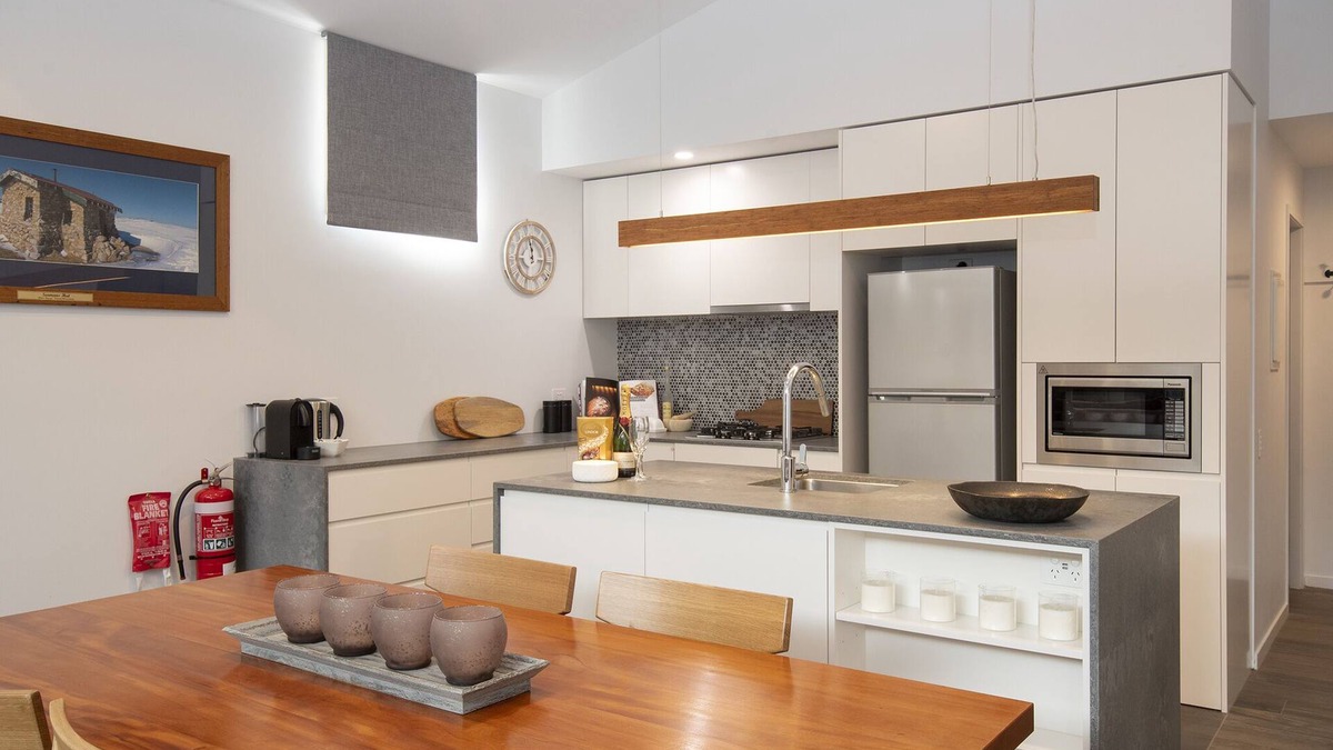 Thredbo Apartment | Two Bedroom Two Bathroom Apartment Thredbo with Car Park