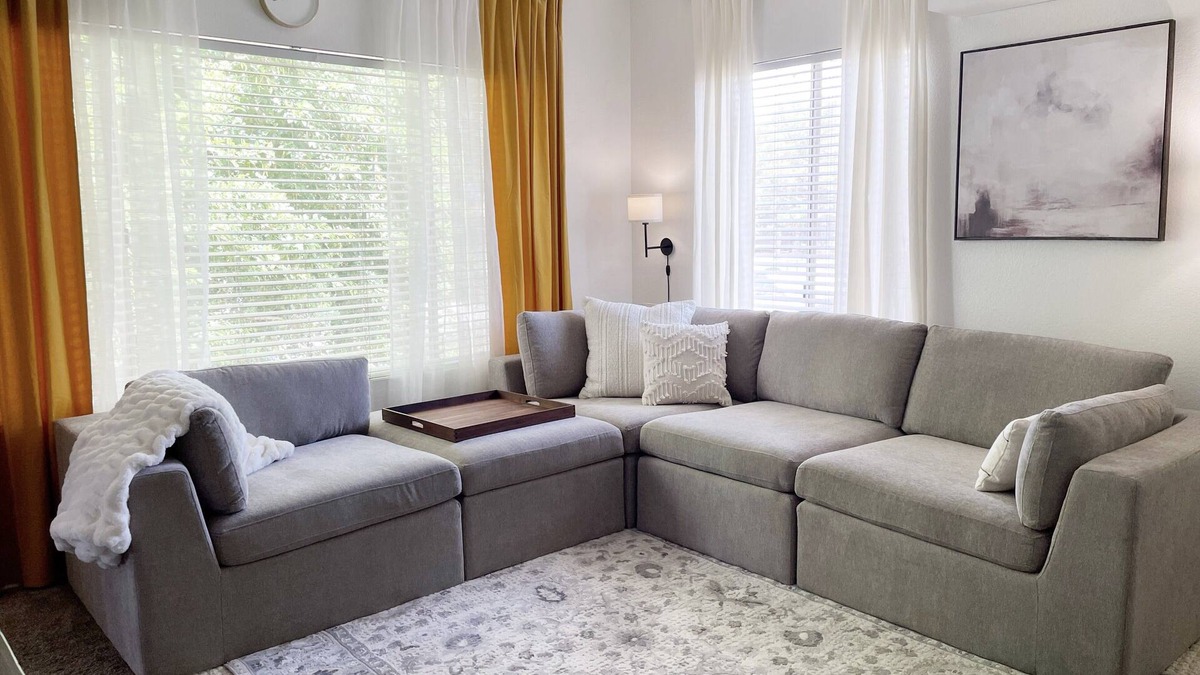 Chandler Condo | Two bedroom two bath condo located in a lake community