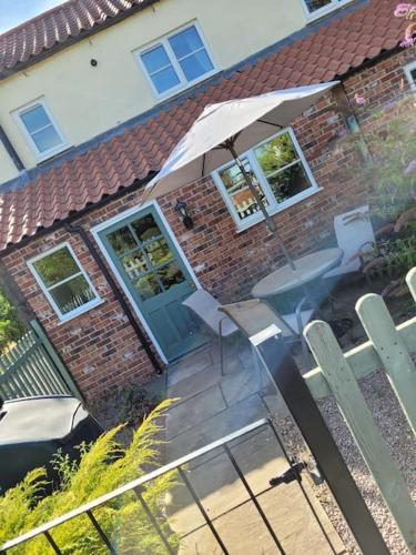 Grantham House | Two Bedroomed House near Newark & Grantham