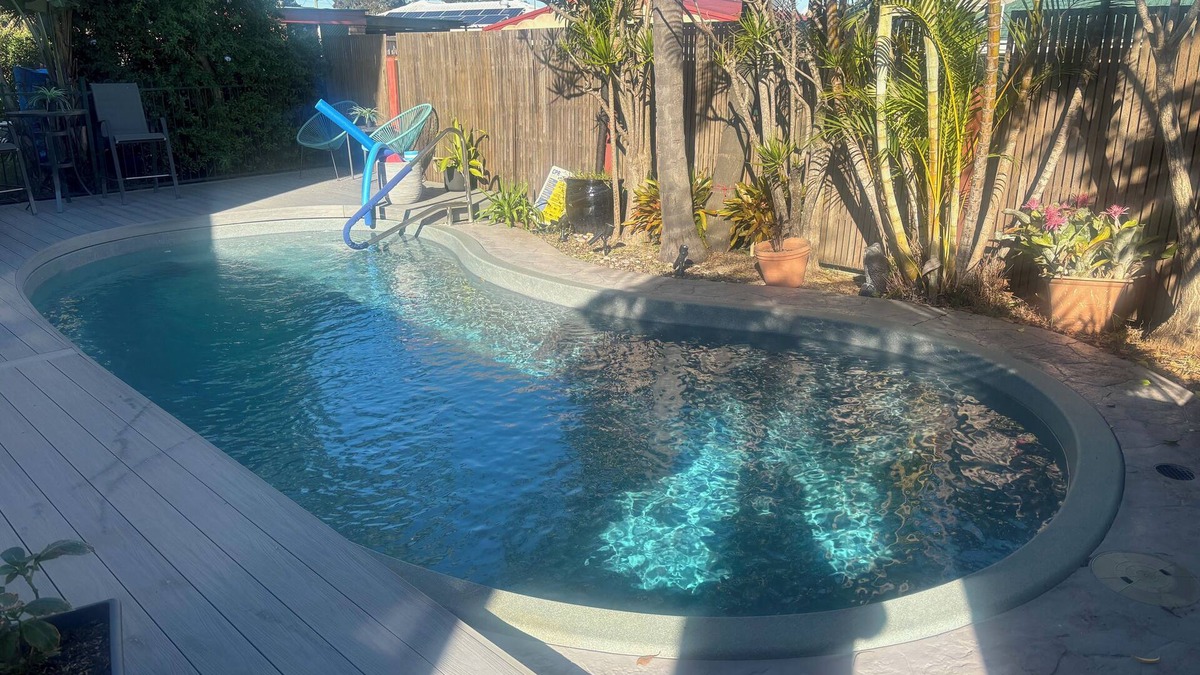 Kanahooka House | Two bedrooms in shared home with amenities, breakfast/central to attractionsn