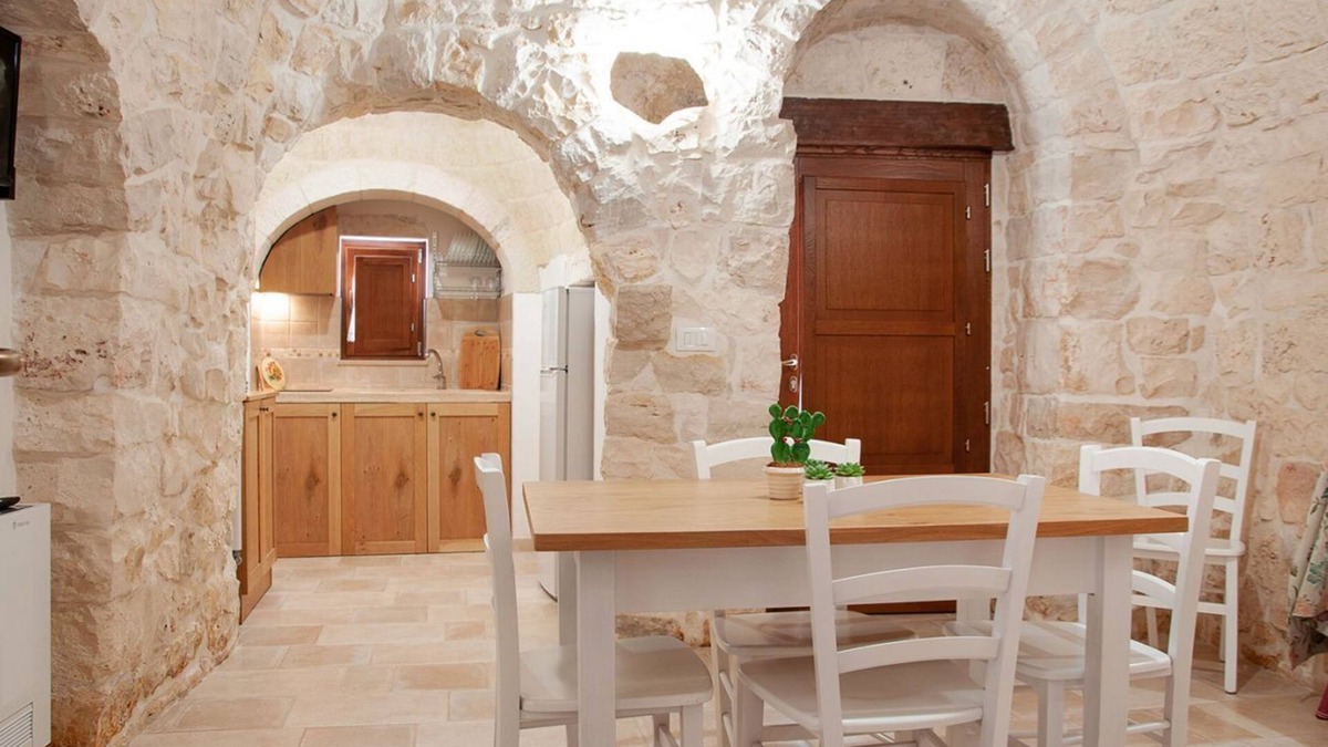Locorotondo House | Two bedrooms Trullo and air conditioning close to Locorotondo