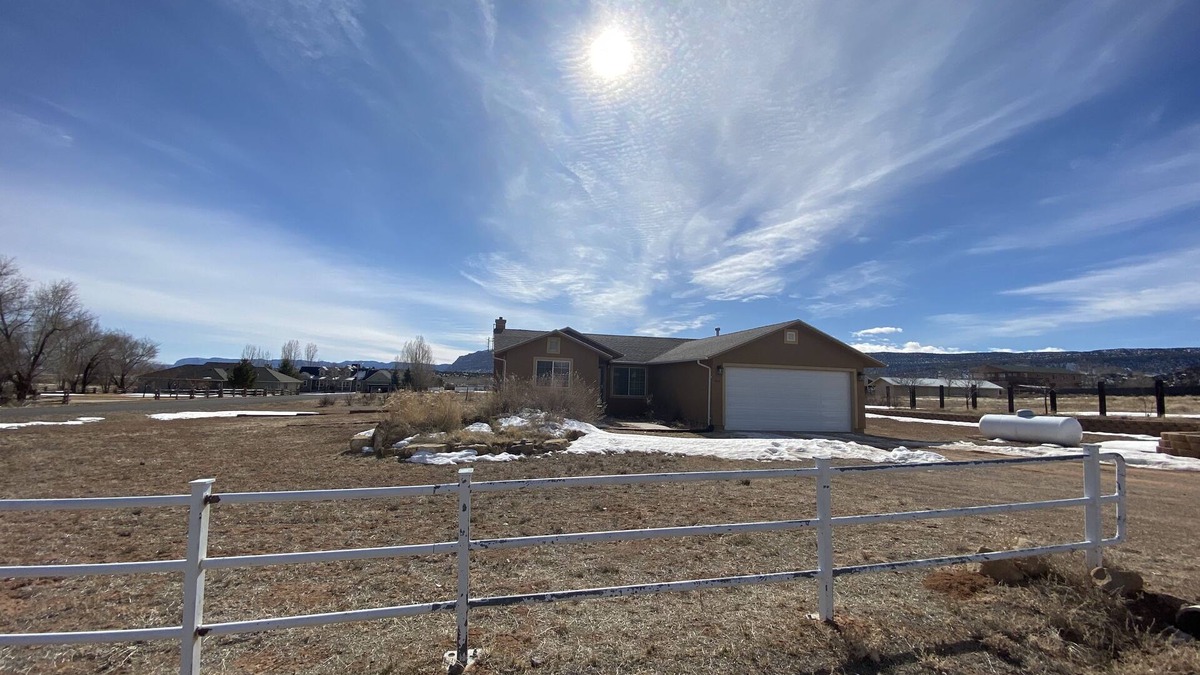 Escalante House | Two Bit Ranch House