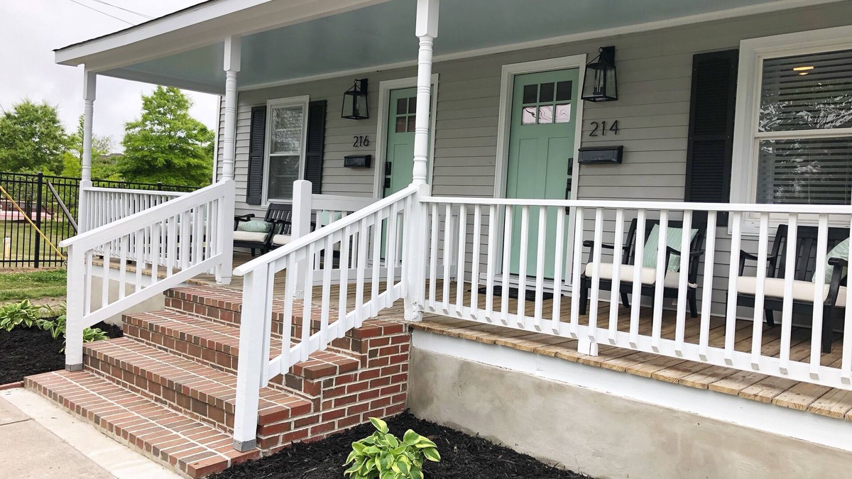 Cape Charles House | Two Blocks to Beach and Town and ON Central Park!
