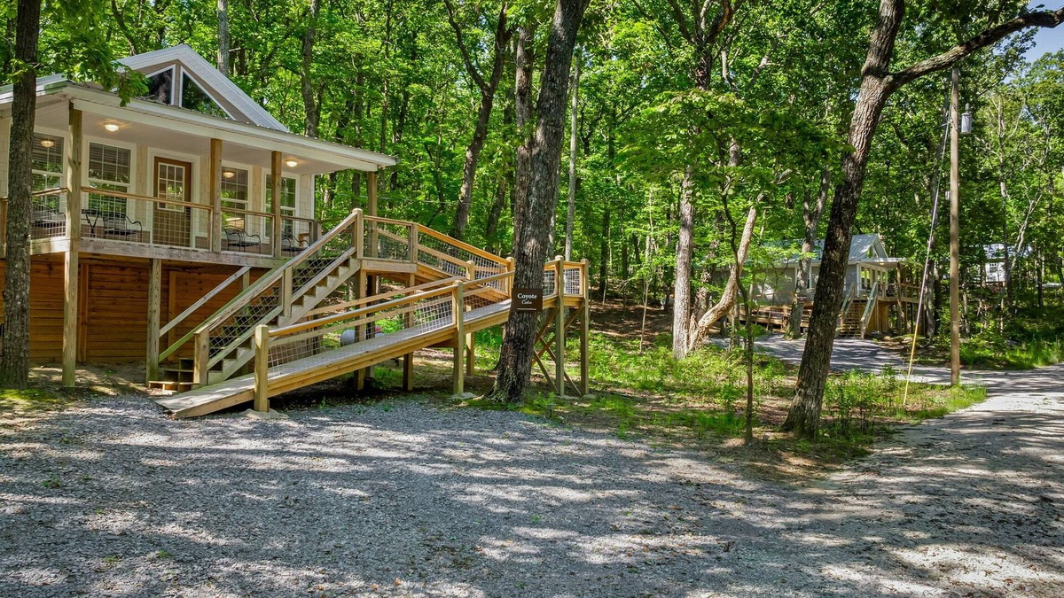 Fort Payne Cabin | Two Cabins on 92 acres beside DeSoto State Park | Fast Wi-Fi | Dog Friendly
