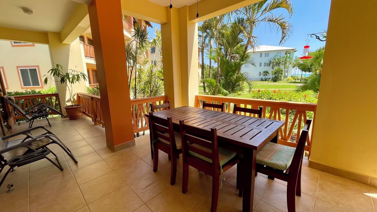 Cocoplum Condo | 'Two Cocos at the Plum' - First Floor Condo with Pier, Pool & Hot Tub