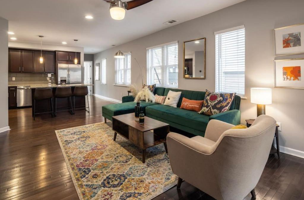 Mount Auburn Apartment | Two Comfy Condos Near City Center OTR UC Zoo