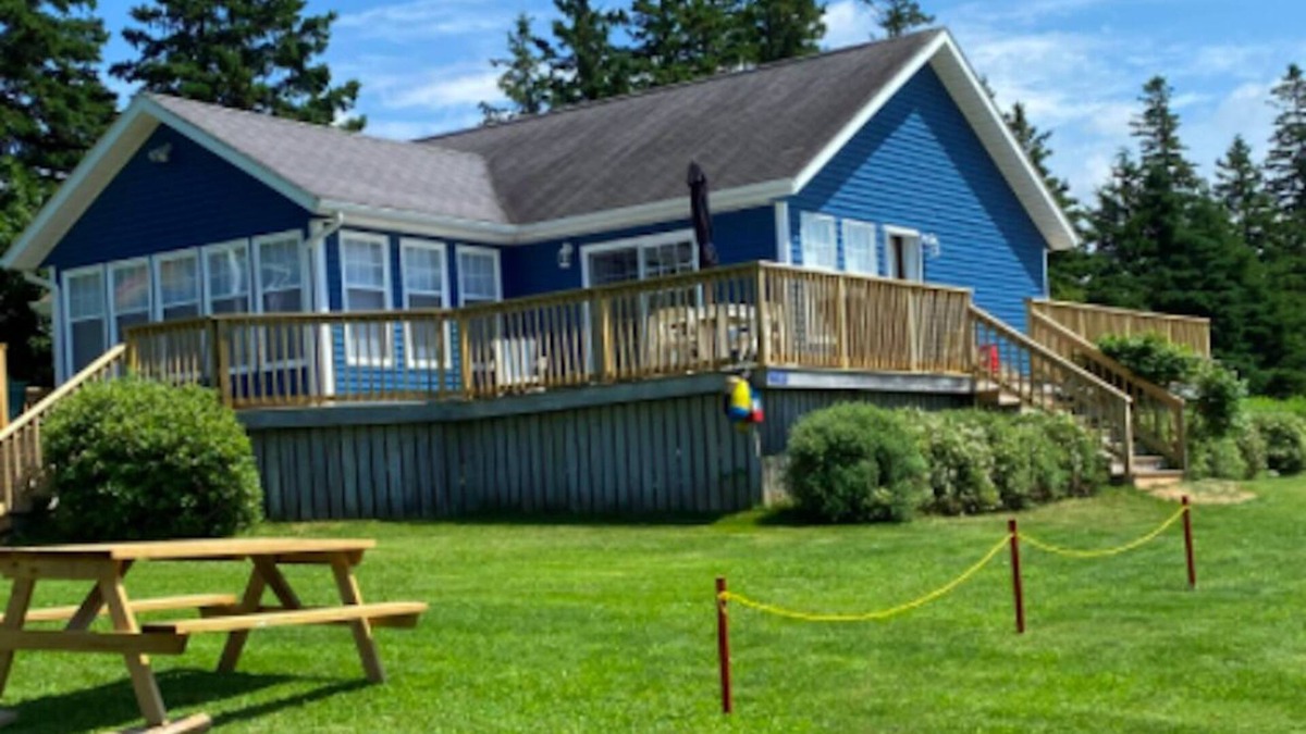 Kensington Cottage | Two Cottages Situated On The Same Lot With Incredible Country Views