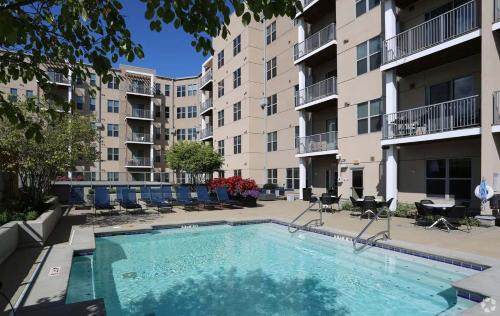 Central Business District Apartment | TWO CozySuites at the Banks with Pool 17