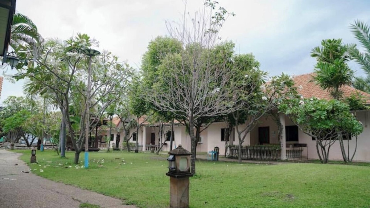 Si Racha Villa | Two Fifty Nine Resort 259 รีสอร์ต