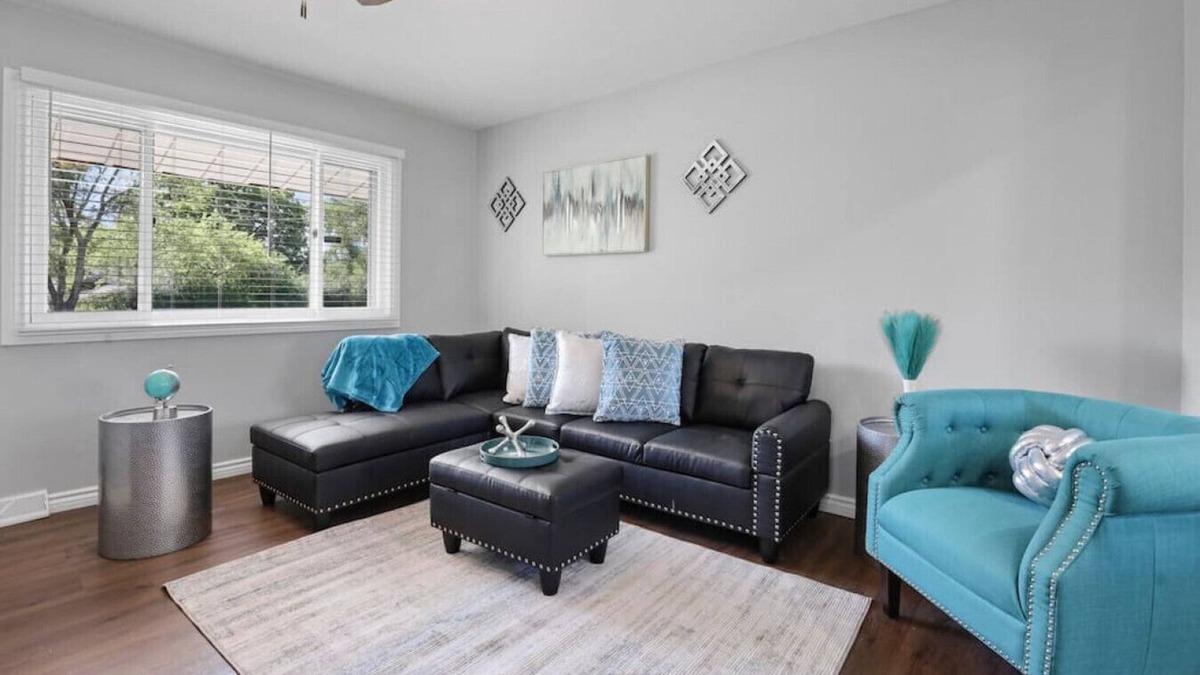 Glendale Heights House | Two Level Charmer, Entire Home, Newly Renovated