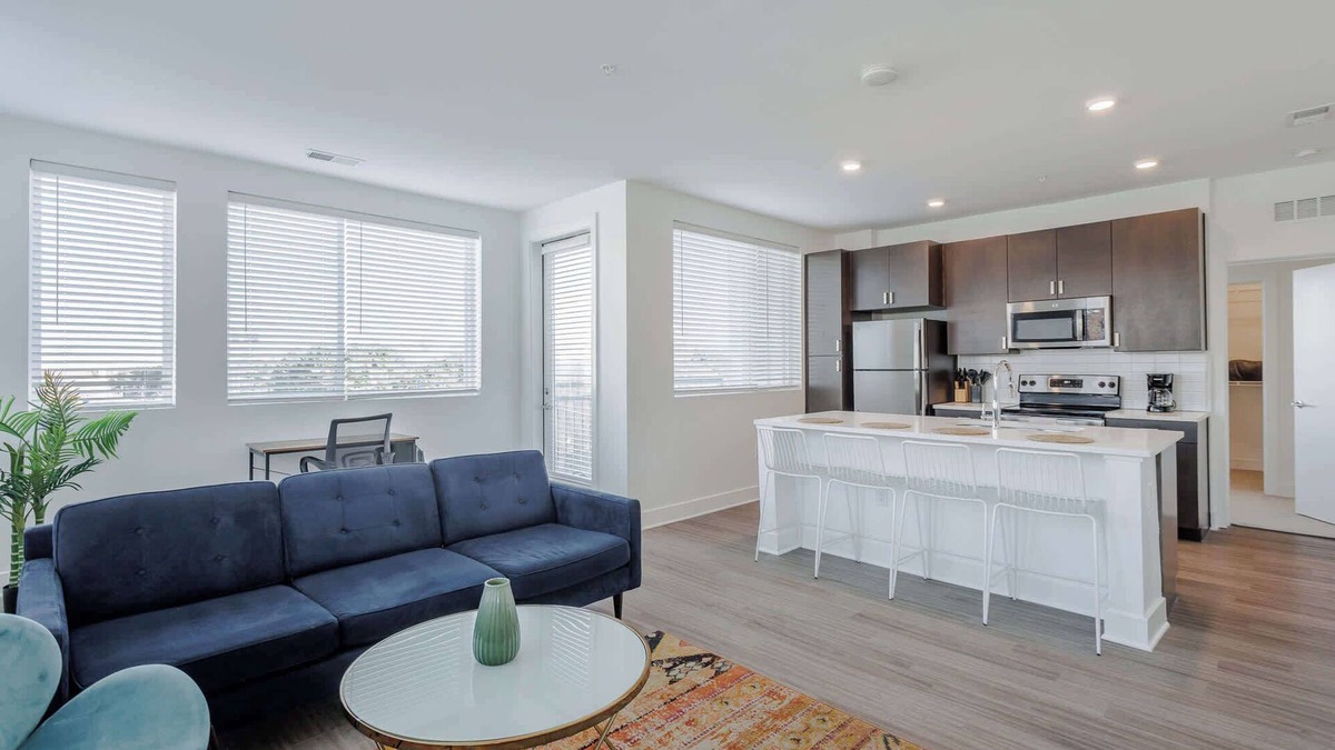 Central Business District Apartment | TWO Luxe CozySuites in Downtown Cincy