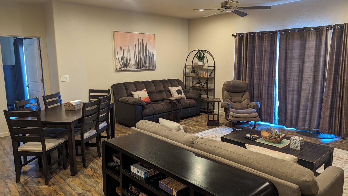 Greenehaven Condo | Two Master Suites Close to Trails and the Lake. Minutes to Restaurants and Shops