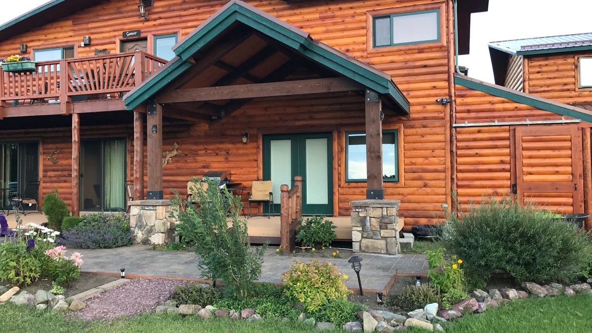 East Glacier Park Apartment | Two Medicine Suite, 400 sqft fully appointed studio suite. Comfort at its best.