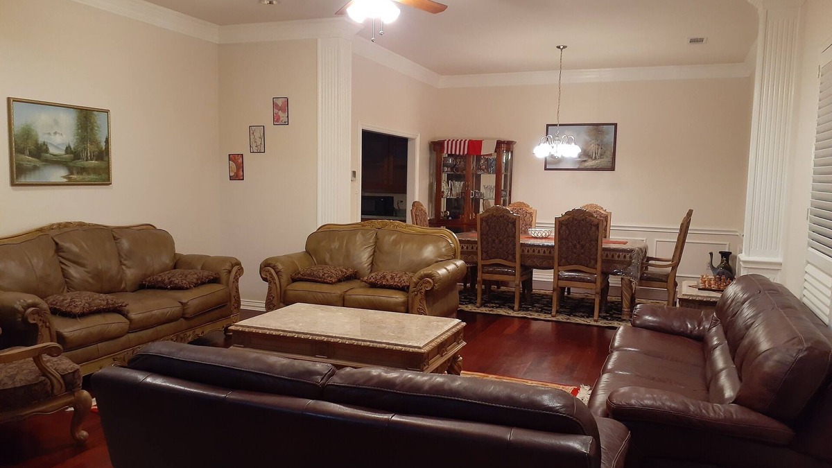 North Arlington Apartment | Two Miles to AT&T Stadium, Family size unit at very nice area