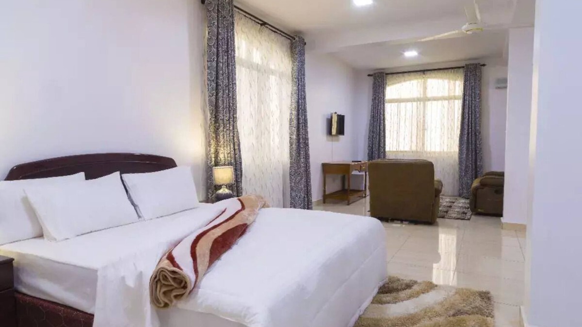Arusha Cabin | Two Mountains Lodge Block B5