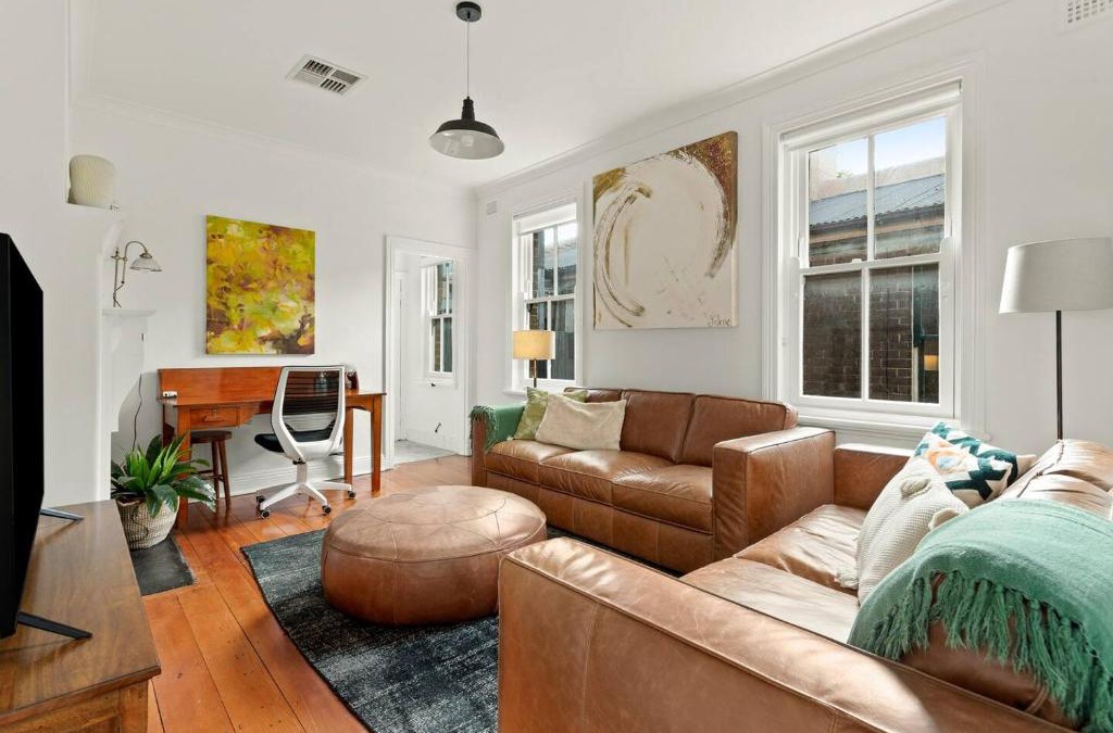 Millers Point House | 'Two of a Kind' Heritage Stay with Harbour Views