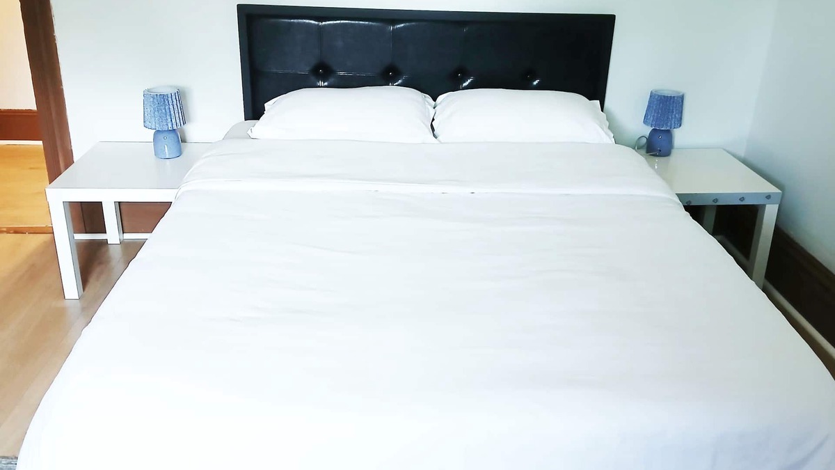 New London House | Two Private Rooms with one Exclusive Bath, half mile to Rt. 95, Self check-in