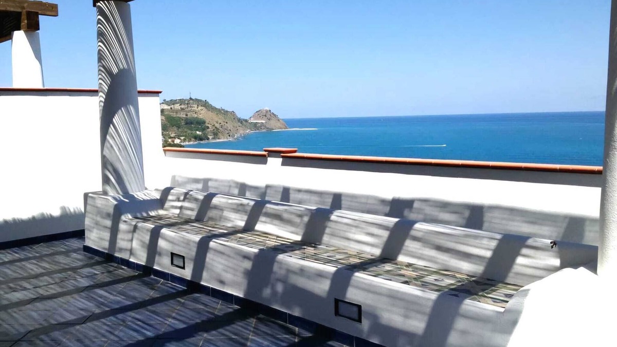 Capo d'Orlando Apartment | Two-room apartment overlooking the sea and the Aeolian Islands just 3 'from the beach of San Gregorio