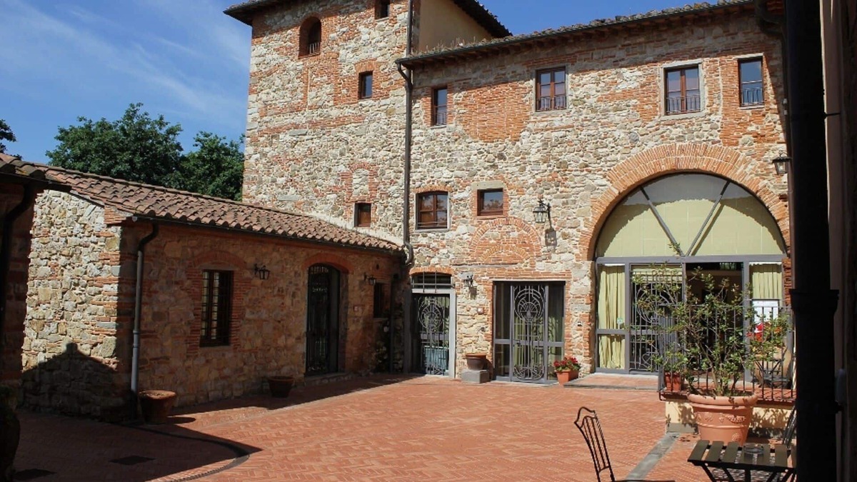 Santomato House | Two-room apartment "Farm CASALBOSCO" an ancient medieval village in the countryside