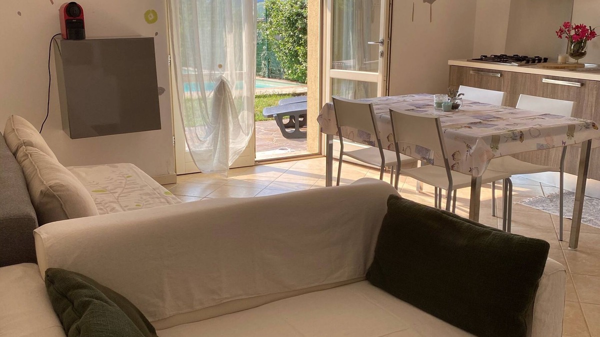 Entratico House | Two-room apartment in villa with private garden