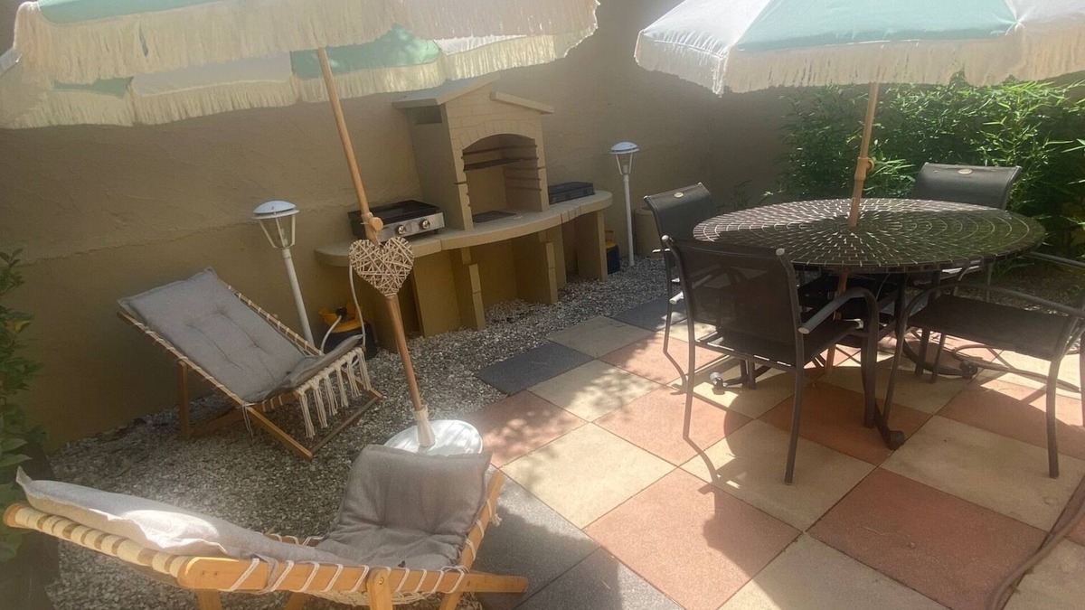 Pegomas Apartment | Two-room apartment Quietly situated in a private estate with garden, 8 km from the sea