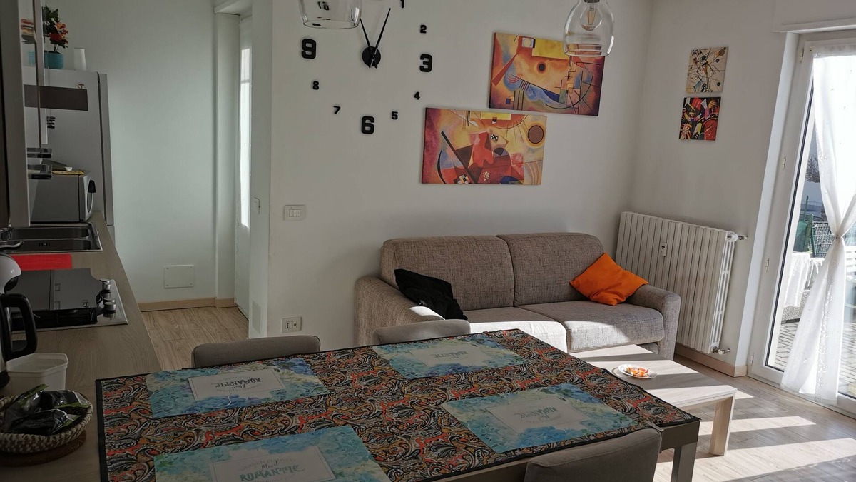 Madonna di Tirano Apartment | TWO-ROOM APARTMENT with parking space