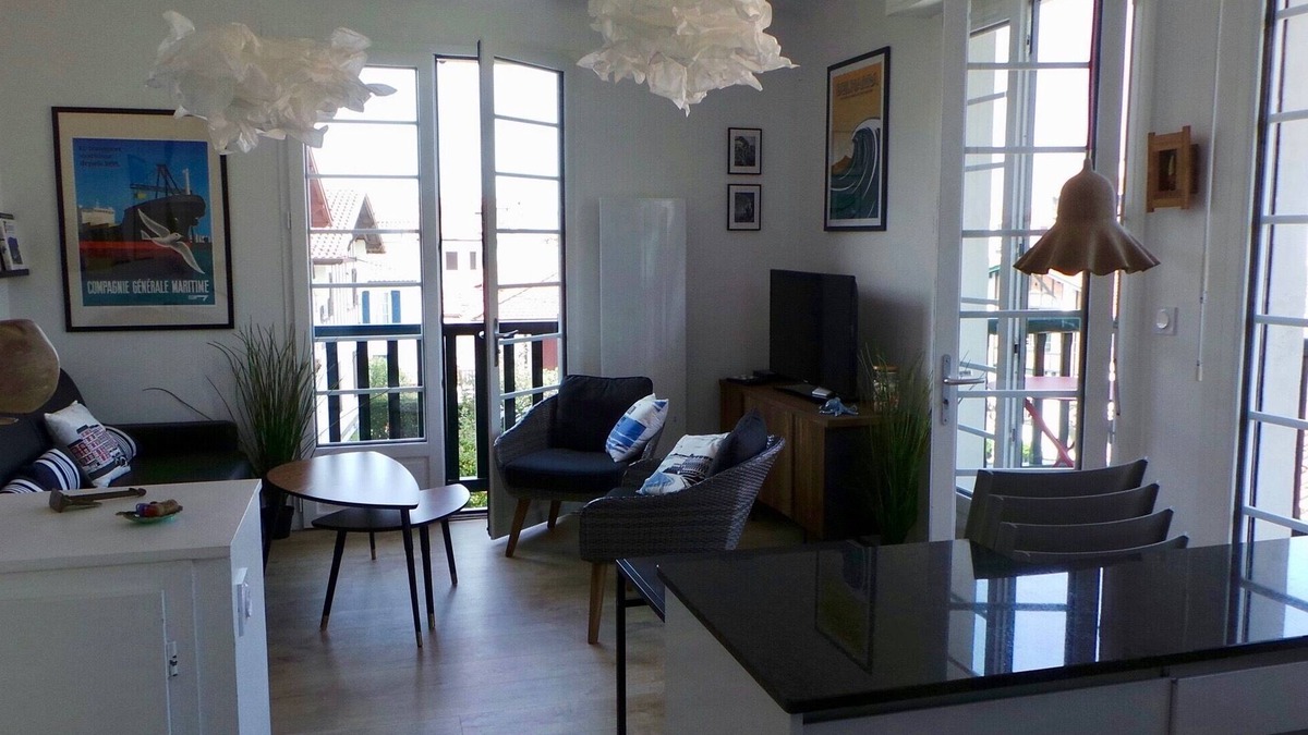 Saint-Jean-de-Luz City Center Apartment | Two rooms Ideally located and classified *