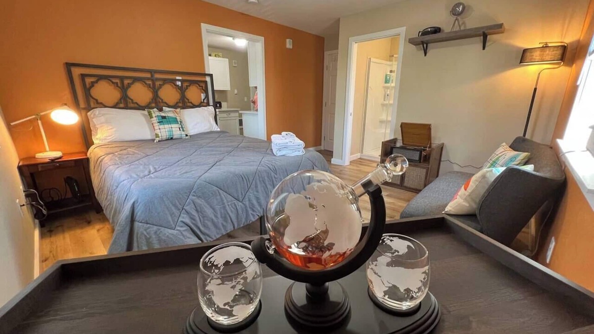 Central Area Apartment | Two side-by-side apartments