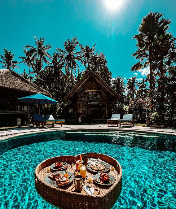 Jasri Resort | Two Smiling Buddhas