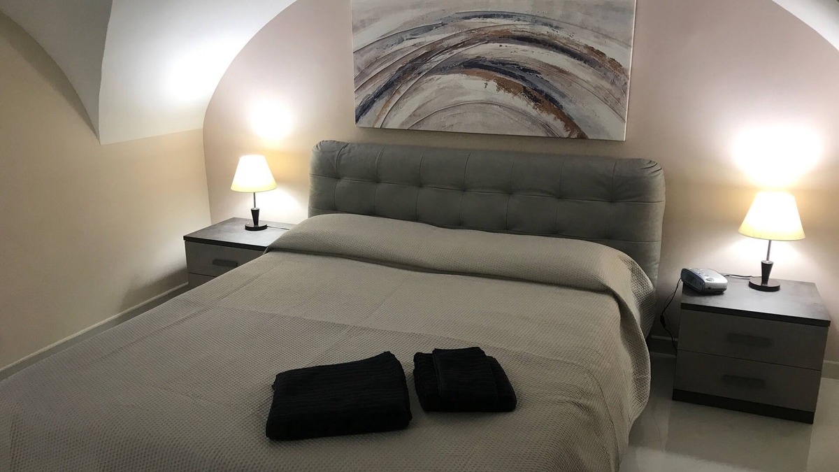 Picanello-Ognina-Barriera-Canalicchio House | Two steps from the sea and four from the historic center "Donizetti House"