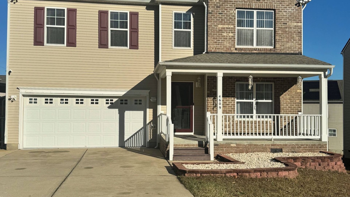 Northeast Raleigh House | Two-Story Getaway Home with Outdoor Jacuzzi and Fire Pit★ EVENTS WELCOMED ★