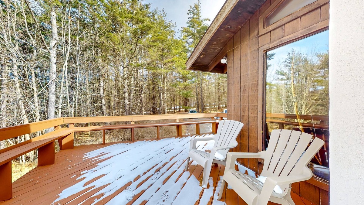 Maplecrest House | Two-story home with a fireplace & deck - across the street from lake access