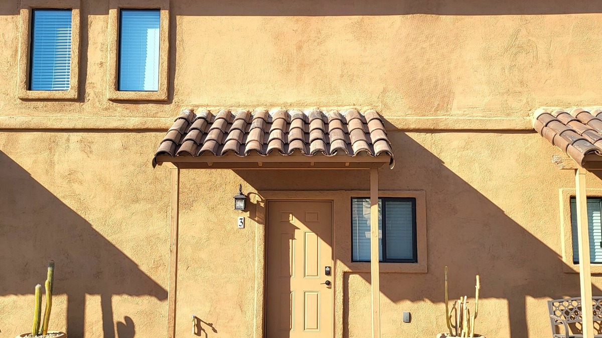 Limberlost House | "Two-Story Townhome Newly Renovated One-Bedroom Getaway Awaits Your Stay!"