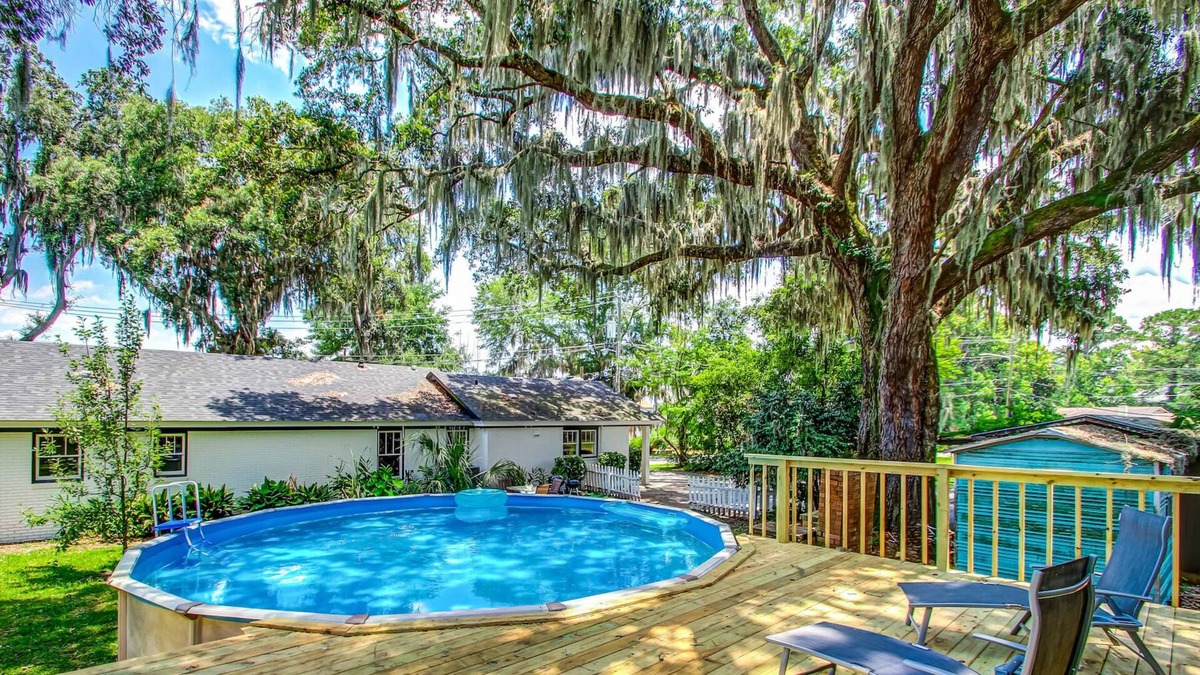 Thunderbolt House | Two Units w/ Pool & Gazebo-Swanky Savannah Style