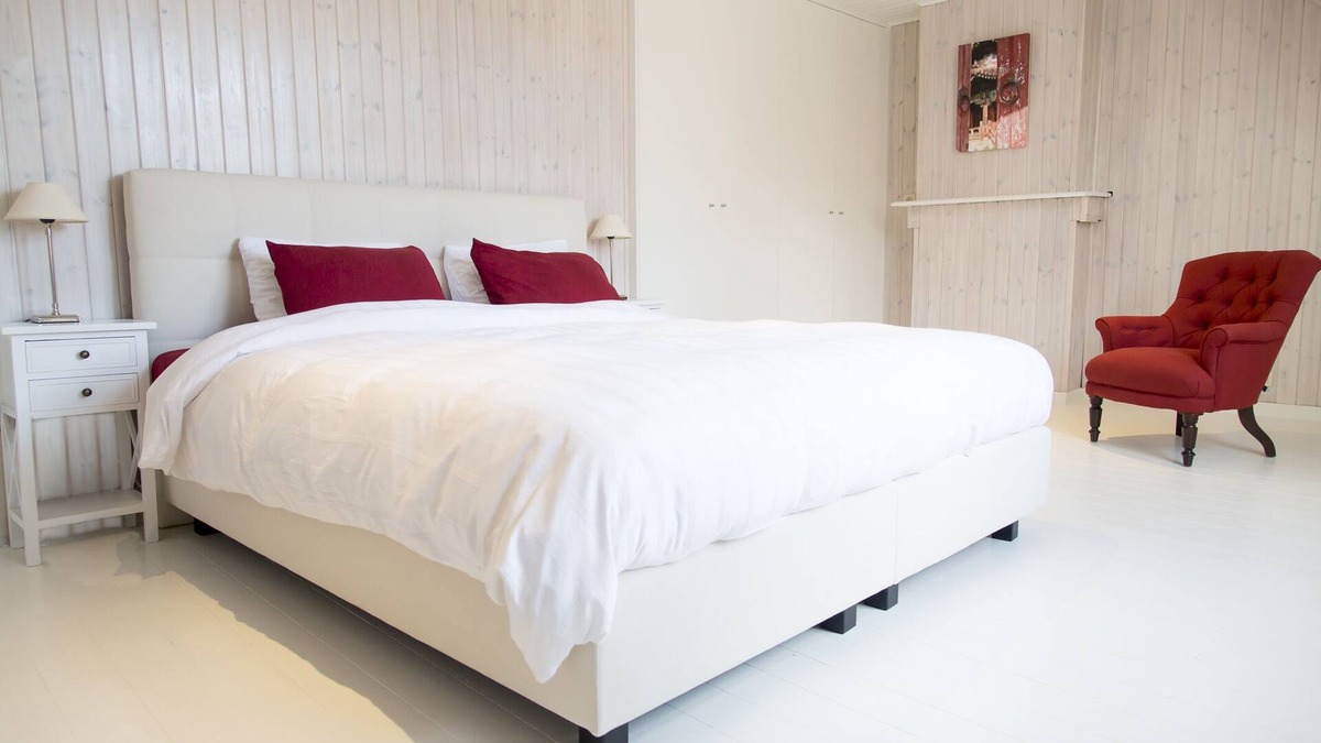 Ieper House | TWO WHITE PIGEONS - Stylish & Unique Holiday Home in the heart of charming Ypres