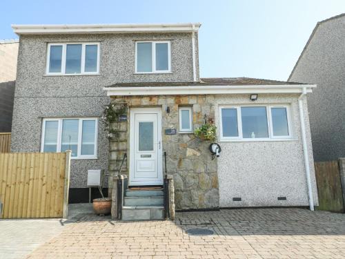 Amlwch House | Ty Copr