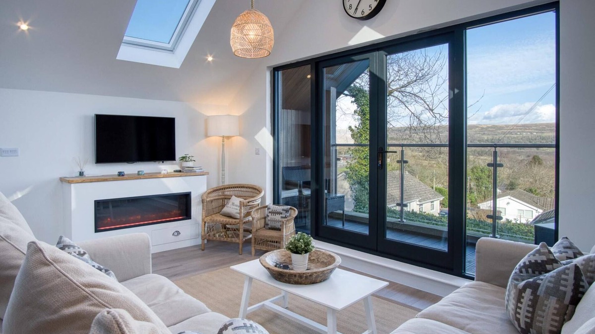 Oxwich Cottage | Ty Florence - 3 Bedroom Cottage - Bayview Oxwich