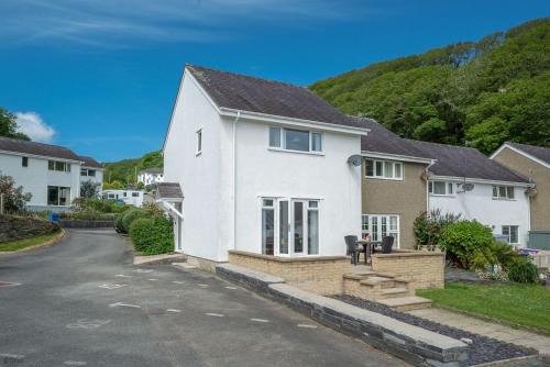 Borth-y-Gest House | Ty-Gwyn